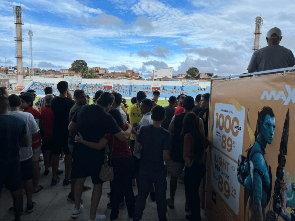 Maxx conecta tecnologia e esporte ao patrocinar partida do IAPE na final do Campeonato Maranhense…